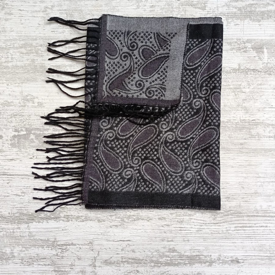 Men's Gray Tulip-Pattern Scarf