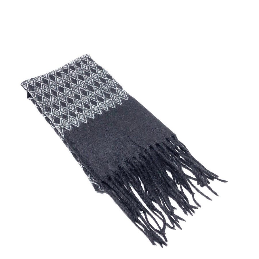 Men's Gray Diamond-Pattern Scarf
