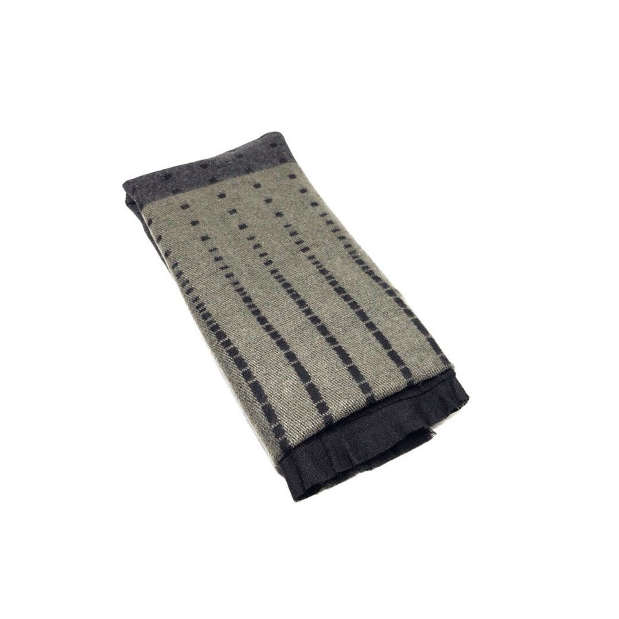 Men's Gray Dotted-Column Scarf
